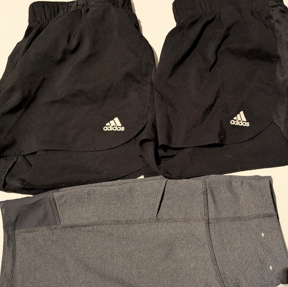 14 Althetic Pieces Adidas, Tek Gear, Fila, Avia, Nike, Lululemon, Hot Chillys + - Picture 6 of 6